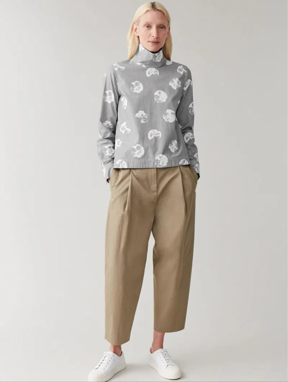 COS Back to Front Collar Shirt Abstract Floral Pinstripe Cotton Gray White US 6